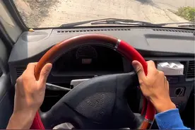 2分55秒长视频，带你们再次见证一下贵州山路的险峻，再牛逼的老司机随着越来越浓烈的刹车焦臭味也得减速行驶，毕竟晚回家半小时比永远回不了家好#固定机位安全拍摄 #开车第一视角 #车技不过关少走云贵川视频封面