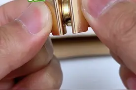 包包的拉链扣子坏了可以用这个免缝磁吸扣进行修复，同时也是个磁吸窗帘扣，便宜还好用！！#小东西大用处视频封面