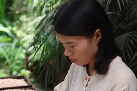 捞起深色凉夏，嚼碎暑气喧哗，今天做了夏日的第一杯珍珠奶茶！#我的乡村生活 #新农人计划2025#美食  #夏日饮品 #奶茶