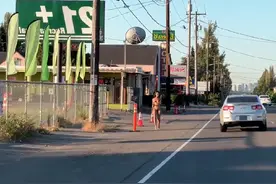 #美国街头 #国外合法改装 #路人视角