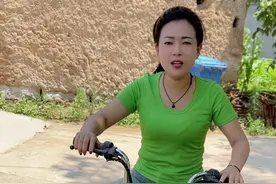 到底啥意思#爆笑段子 #夏日追风合伙人  @雅迪电动车