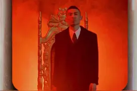 宝哥拿着听泉送的宝贝找听泉鉴宝，怪不得叫听泉鉴宝#旭旭宝宝 #听泉鉴宝 #梦幻联动