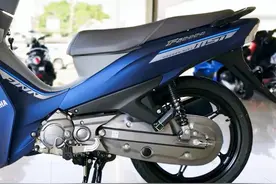 2023款雅马哈115弯梁车，质量稳定，动力强劲，油耗仅1.7