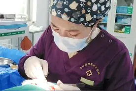 双眼皮手术后饮食该怎么注意?#双眼皮 #医学科普 #手术室日常 #手术后吃什么视频封面