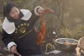 今天和大家分享一个简易版的酱油肉，酱香入味，做法也简单，喜欢吃酱肉的小伙伴们可以按照这个方法做哦.#远嫁的姑娘 #我的乡村生活
