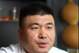 一斤白酒相当于多少瓶啤酒？#啤酒 #白酒 #酒知识 #关于喝酒这件事