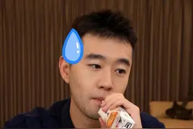 八种奇葩饮料替你们试过了，有的难喝到吐，有的还不错哈 #测评 #饮料