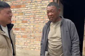 今天去看一下铁棍，一位老实本分的老人，60岁了为了生活奔波还在工地干活。听到四河还想结婚的时候，气不打一处来。#农村生活 #社会百态 #正能量 #四河大爷视频封面