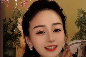 天气冷的不得了，谁能给我买棉袄，谁要给我买棉袄，我就立马跟谁跑😂#今天你穿秋裤了吗 #这个冬天有点冷 #天冷了大家注意保暖视频封面