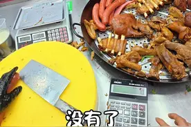 沉浸式带你体验我在安徽芜湖摆摊卖大锅卤菜的第77天#大锅卤菜 #大锅卤菜创始人  #胡师傅大锅卤菜