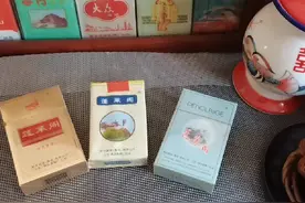 上世界90年代，烟台卷烟厂出品了“蓬莱阁”烟标，主视频封面