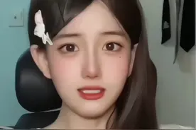 月儿在手中开呀花儿笑～#弹唱 #甜妹 #桃花笑 #翻唱歌曲