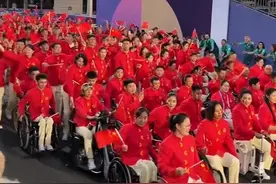 #巴黎残奥会 🇨🇳中国代表团来啦！此次残奥会我们共有284名运动员将参加19个大项比赛！#巴黎残奥会开幕式视频封面