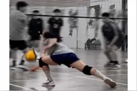 所谓自由人，就是负责守护地面和输送炮弹的人 不断实战才能进步