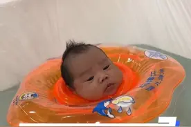 千万不要带，小宝宝去游泳了 #育儿经验分享 #宝宝育儿小知识 #母婴育儿 #宝宝游泳 #育婴知识