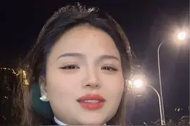 人的一生图什么…人生看似简单，却承载着太多的情非得已，生活看似容易，却让你身不由己，谁心里没点故事，只是学会了控制…#热门音乐🔥 #歌词句句入心 #唱出了多少人的心声 #句句扎心视频封面