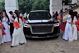 国产红旗N701，气场强大，值得国人的骄傲，你怎么看#红旗n701 #红旗车型 #dou是好车 #每天推荐好车 #国产车