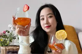 好久梅见 一起团圆 马上过年了 这个适合朋友小聚的热梅酒做法大家赶快学起来吧 #青梅煮酒 #热梅酒 #梅见视频封面