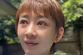 诗词就是我的美颜滤镜 关掉美颜滤镜，我的自信是诗词给的。#古诗词 #国风 #女性 #读书视频封面