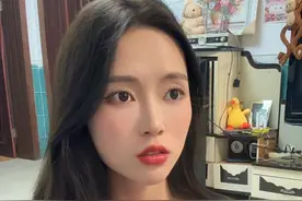 关于弟弟放假天天跟着姐姐睡这件事，怎么辇都辇不走今天又拿压岁钱来忽悠我😡#放寒假后的真实状态 #内容过于真实 #打弟要趁早视频封面