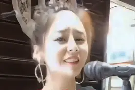 抖音，记录美好生活！抖音最初的样子@花姐． 《拥抱你离去》#音乐 #爱音乐爱生活 #好歌推荐 #好听的声音 #老歌回顾视频封面