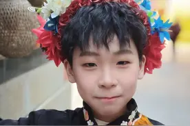 很喜欢大哥记录石榴的视频和文案，温暖治愈，饱含着深沉浓厚的父爱。昨天是石榴生日，愿新岁无忧，快乐常伴！#石榴麦冬 #童年终结者 #记录童年视频封面