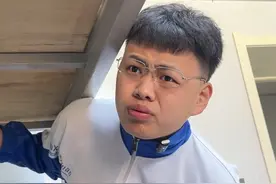 610下铺床板被偷，宿管大姨提供关键线索 #一人分饰多角 #校园 #搞笑视频封面