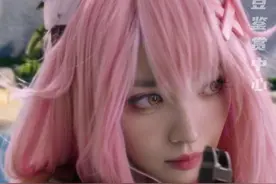 我已经准备好跟小田海岛、沙漠、山谷游啦！！ #田曦薇cos吃鸡人机