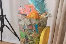 #dou上热门 你们爱看的拉丝糖回收视频来啦#解压 #拉丝玉米糖 现在太卷了，希望你们可以一直喜欢，爱你们@DOU+小助手 #直播创业