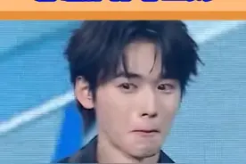 看之前：凭什么捶小宋！看之后：请捶大力一些！#宋亚轩 #张真源 #时代少年团视频封面