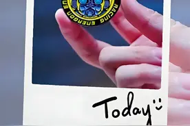 变形金刚大黄蜂手机全家桶拆箱，带感声控太酷炫，快@你的女朋友吧 #男生拆箱女生送的礼物 #男生喜欢的礼物 #开箱视频 #送男友的礼物 #礼盒开箱视频封面