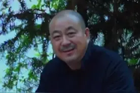 这二天刚晒好的腊肉特色香，与青嫩的四季豆一起做一道锅巴饭，又香又脆，美味可口！#懒人腊肉饭家常做法 #农村生活 #乡村守护人视频封面