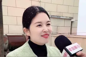 除夕三不空，蛇年不受穷#街头采访 #小丽同学 #除夕视频封面