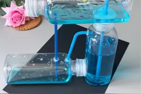 用饮料瓶给孩子做一个无限循环小水车吧！#幼儿园手工#亲子手工#废物利用