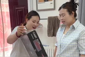 小侄子从过年到现在一直在河北嫂子娘家，趁周末嫂子回家我也给孩子准备了份礼物，听说都会喊姑姑了，下次见面一定好好抱抱你～#情感视频封面