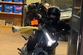 让我看看怎么个事儿#反差#内向社恐腼腆文静小女生