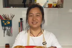 馋人的肉夹馍，在家也能做，比外面卖的还好吃，还想吃啥告诉我给你做#我的乡村生活 #肉夹馍的做法 #肉夹馍 #春日好食光