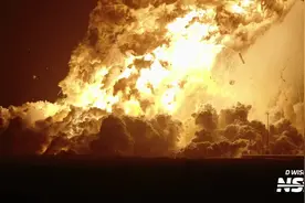 星舰飞船（S36）测试时发生爆炸 北京时间6月19日中午（刚刚），SpaceX的“星舰”飞船上面级在地面静态测试时发生爆炸，现场直播中拍到了极为清晰的画面。