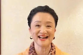 作为加入长信@郭靖宇 团队N年的老员工，郭导为我量身定制众多角色，今天在这里为公司新作#狮城山海 摇旗呐喊吆喝～#狮城山海定档0430 ！也请大家多多关注与支持#唐朝诡事录之长安@花火乐娱