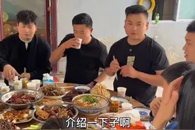 当初关存梅怀孕的时候我朋友，他们两家就说好了要给孩子认亲，今天他们两家都要过来商量一下认亲事宜，#记录真实生活 #夫妻日常 @惠三宝（日常号）