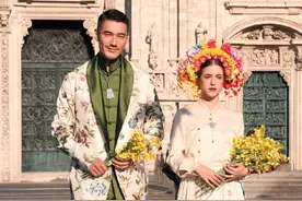 带着伦敦首秀战袍重归米兰街头！把非遗穿成焦点，这是最好的文化自信#胡兵 #走秀视频封面