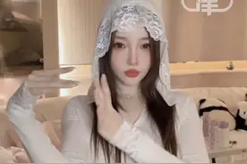 PGONE与周淑怡分手一年多 李小璐发视频晒日常仍遭刷屏：“你认识周淑怡吗？” 李小璐霸气回怼：你认识你爸妈吗？挣钱养活的了他们吗?黑心钱别挣#李小璐#PGONE #周淑怡#贾乃亮