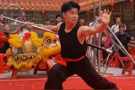 洪拳传人黄文城展示“虎叉”气势如虹，刚劲有力，一招一式都是老祖宗传下来的#武术 #高手在民间 #粤西洪拳黄文城视频封面