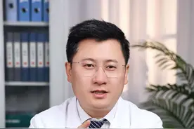 为什么有些人是小矮人，能逆转吗？#抖出健康知识宝藏 #侏儒症 #小矮人 #生长激素 #矮小症