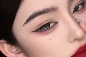 好爱这个开眼角➕闭眼眼线画法，轻松改变眼型！过年赶快画起来吧 #眼线#新手眼线教程#新手化妆教程#新手眼线画法#美妆视频封面