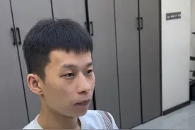 4-5厘米短款藤状纹理锡纸烫烫发细节分享，做现场每天都会遇到的发型，学到业绩多3倍。#美出高级感 #让技术更有价值 #擅变风格男发设计 #锡纸烫 #锡纸烫教程