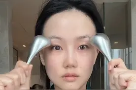 春日无肉氛围妆容 #心动打卡指南 #龄气食足 #冰勺子 #黄龄 #世界无肉日视频封面