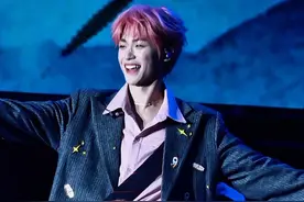 #梓渝 《此生不换》舞台 好清新帅气的脸 唱的也好听#2025Z纪元银河左岸音乐节#银河左岸音乐节