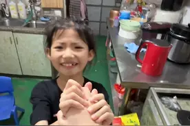 频频回头 就为多看你们两眼#讨厌 #分开