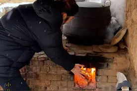 依山而建向地而生的地下四合院，一种古老而神奇的居住形式，不怕严寒酷暑，冬暖夏凉……#地坑院 #乡愁记忆 #农村生活 #河南 #窑洞视频封面